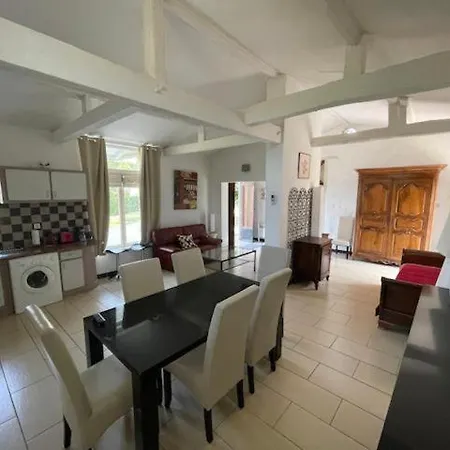 Chateau De La Bousquetarie Lempaut Room photo