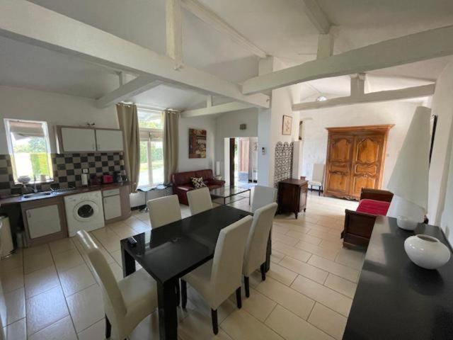 Chateau De La Bousquetarie Guest house Lempaut
